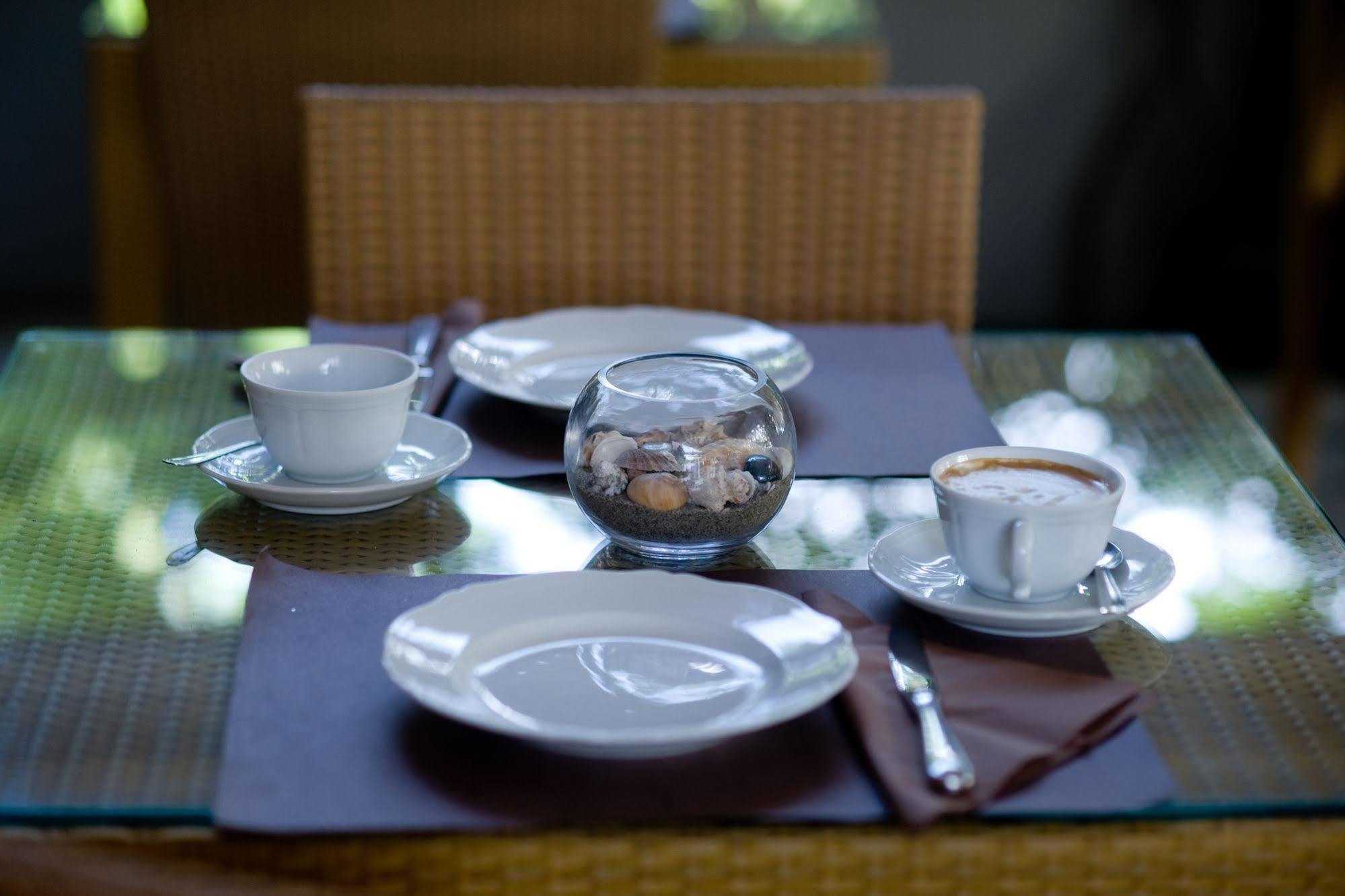 Hotel Vittoria Виареджо Экстерьер фото